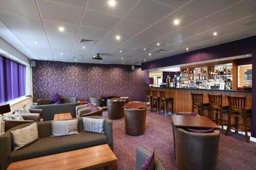 Lancaster Hotel&Spa Uxbridge Esterno foto